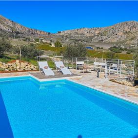 3 bedroom villa with pool, near Scopello, sleeps 6